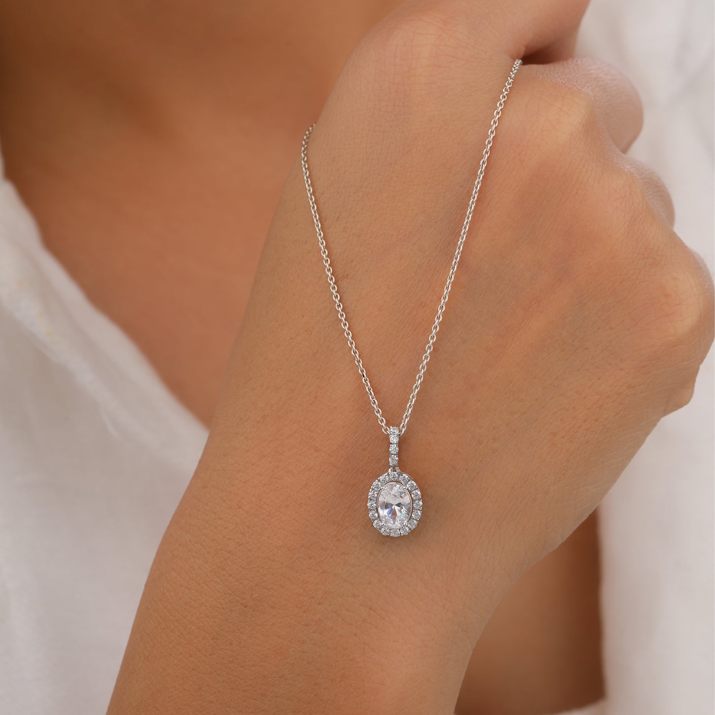 Silver necklace with a pendant