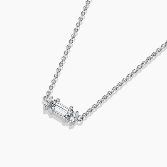 short pendant necklace