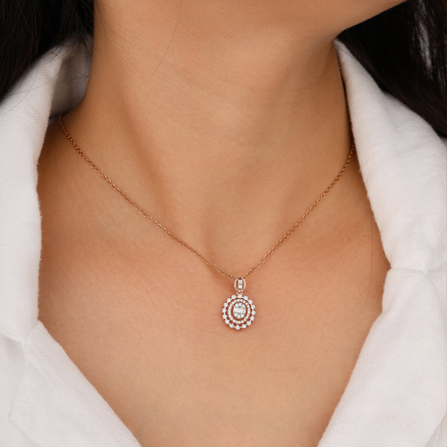 Necklace with a circular pendant