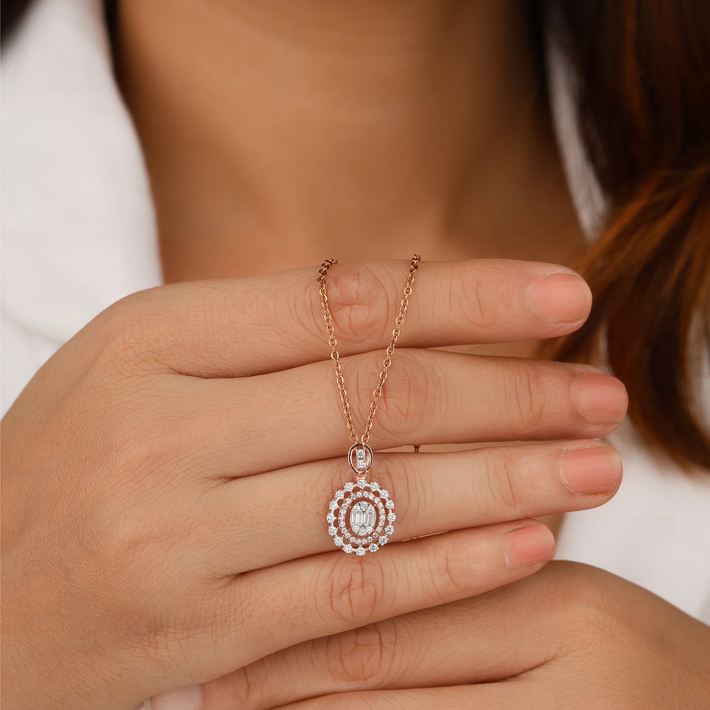 Rose gold necklace with a diamond pendant