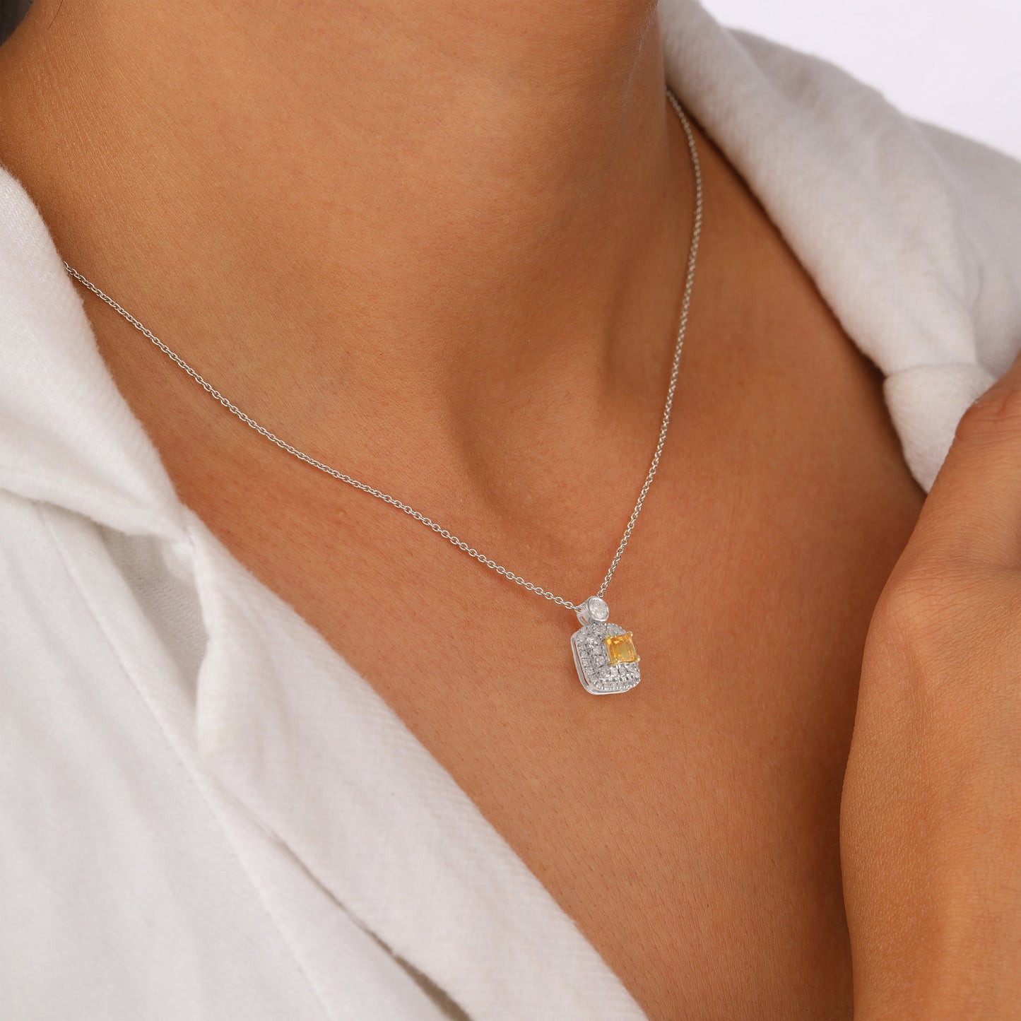 Yellow diamond pendant