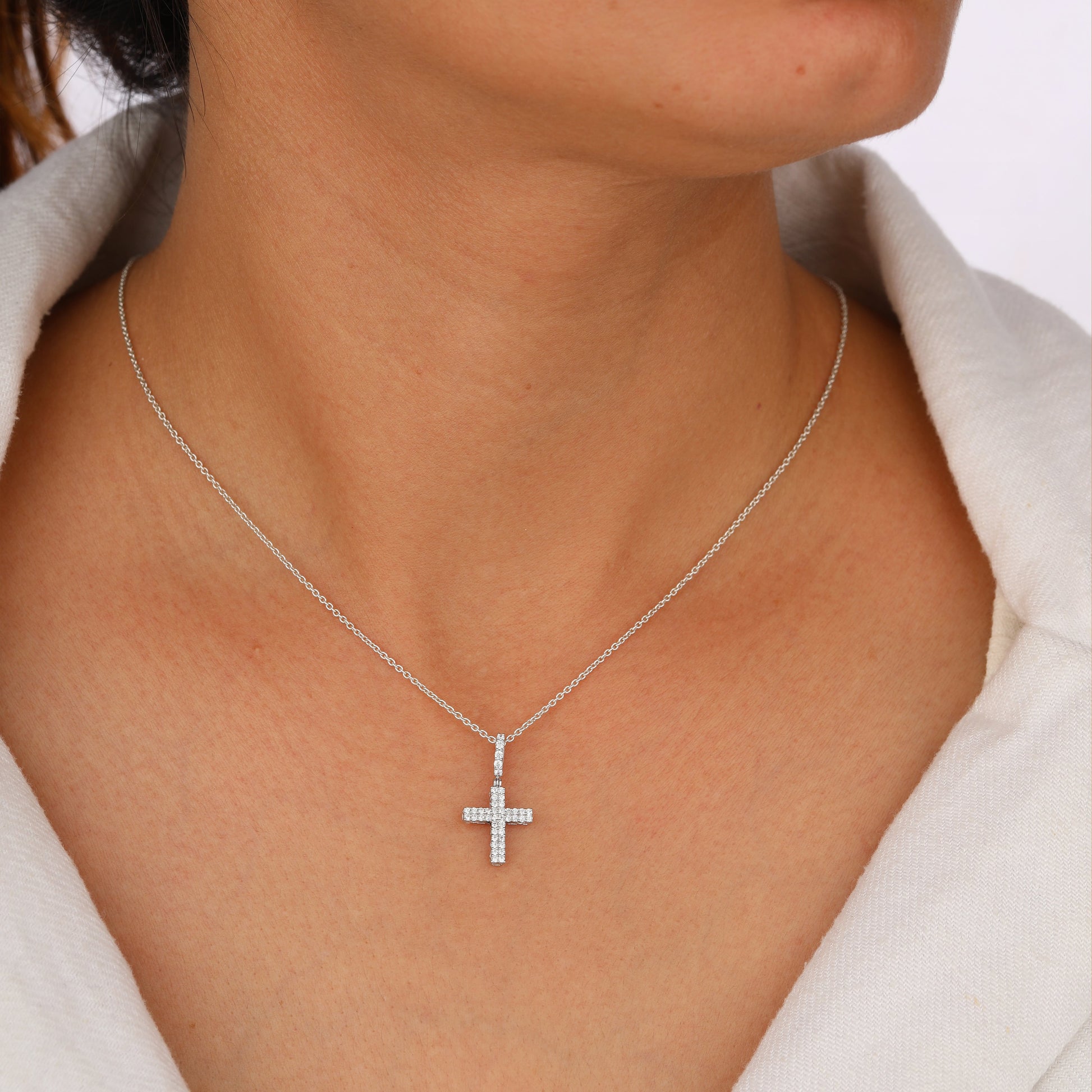 Silver cross necklace 