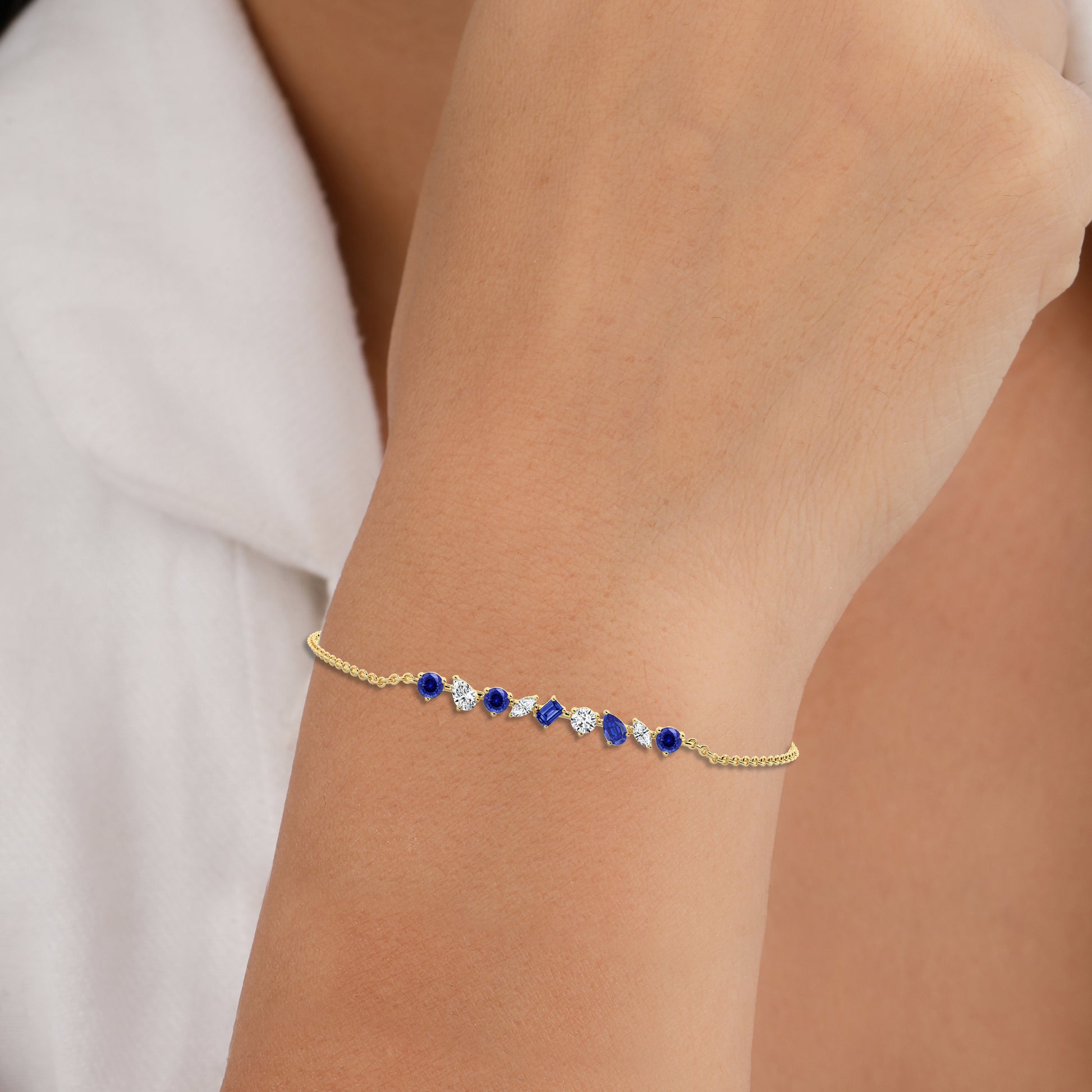 blue sapphire bracelet​