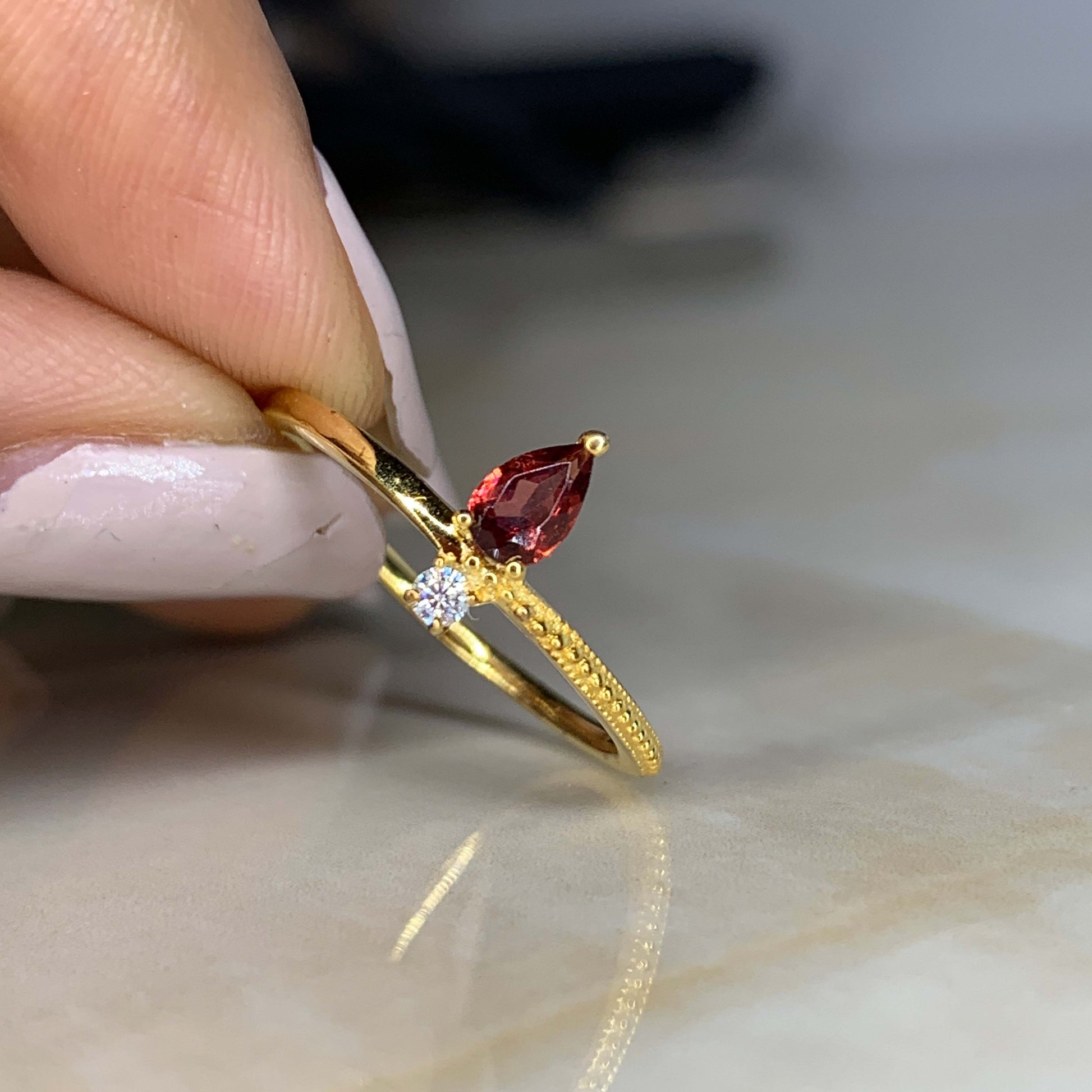silver garnet ring​