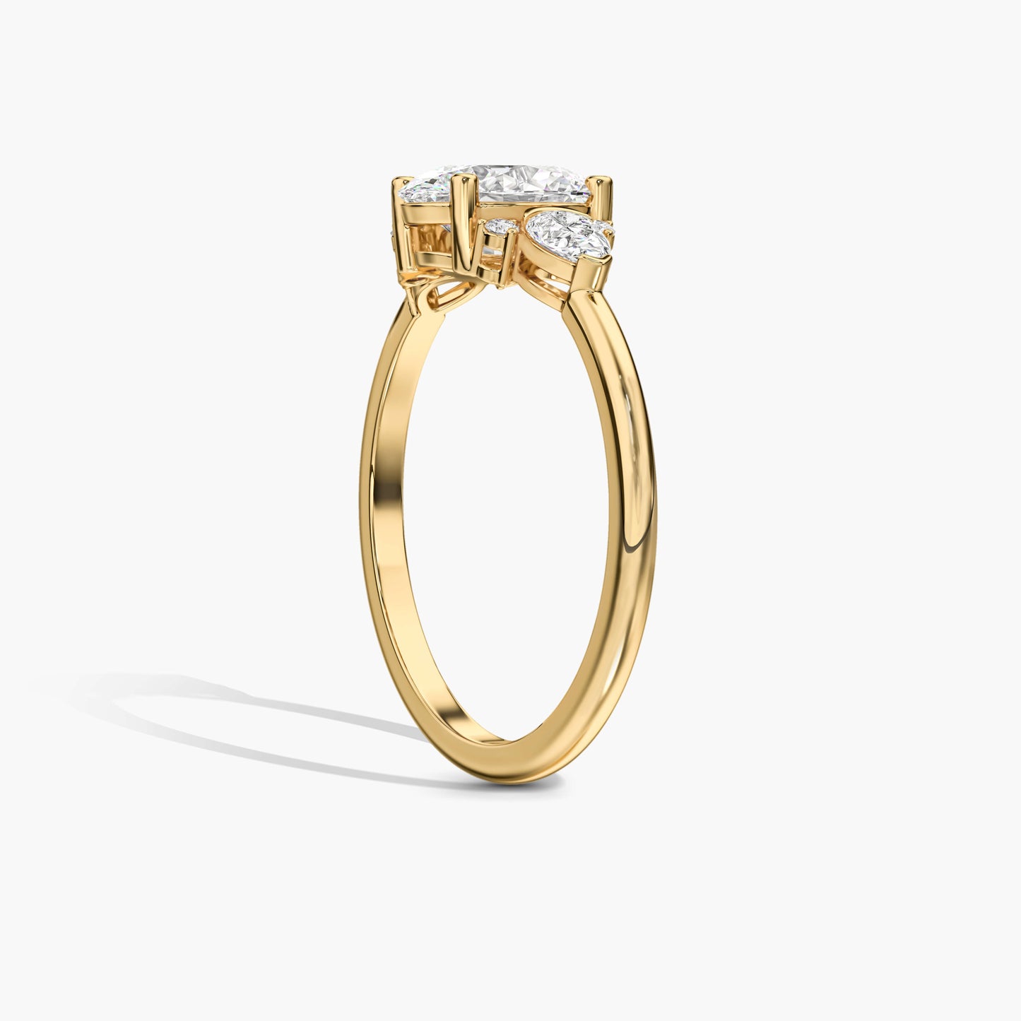 Gold ring with three diamonds