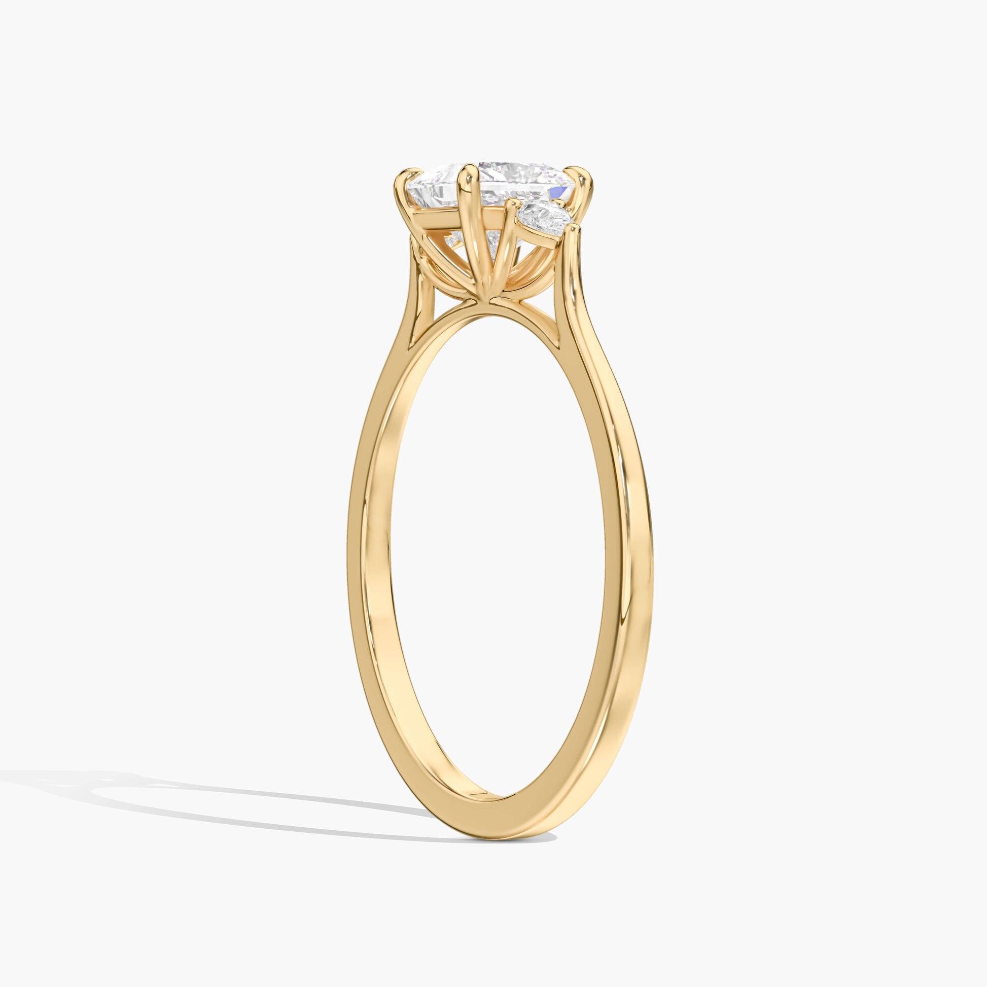 Gold ring with a diamond 