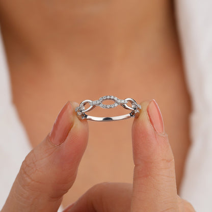 whote metal diamond ring