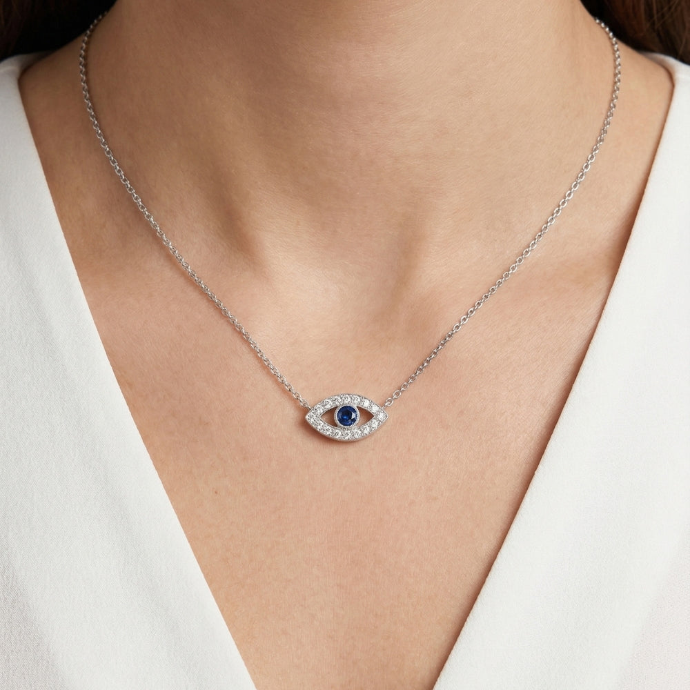 Necklace with an eye-shaped pendant 
