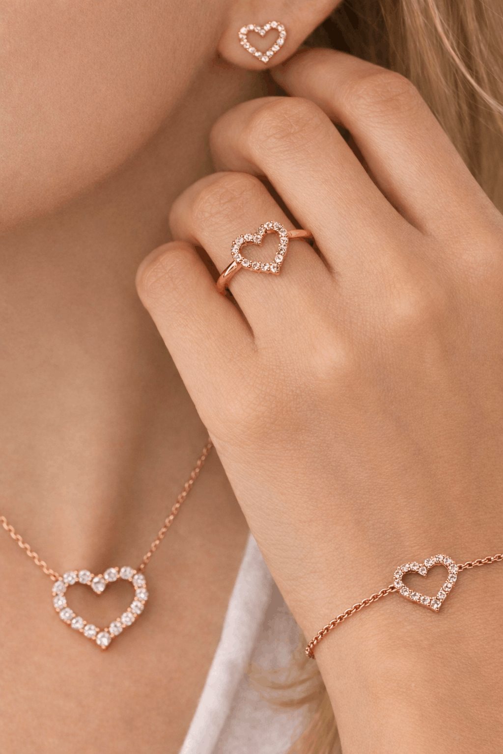 heart-shaped ring, Earrings, bracelet, and necklace set