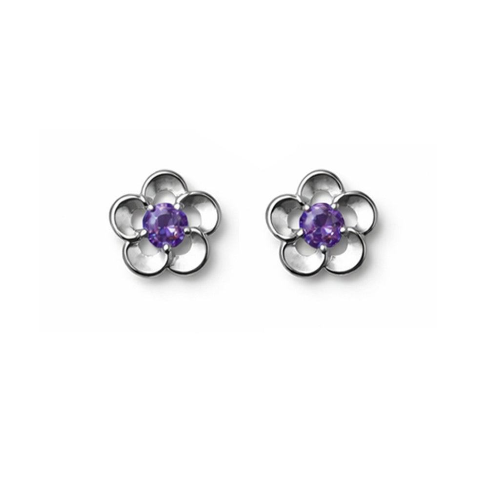 Flower-shaped earrings with purple gemstones