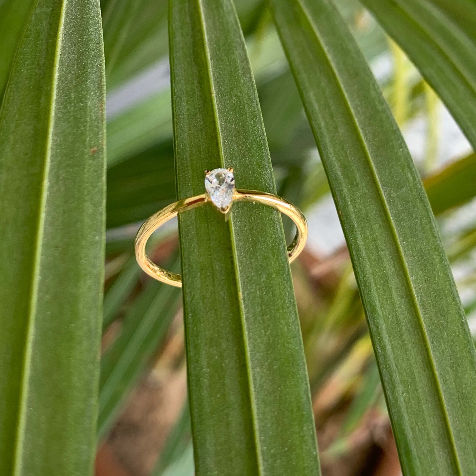 single diamond ring