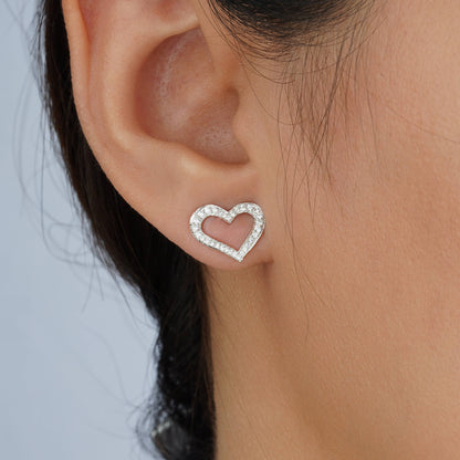 heart earrings design