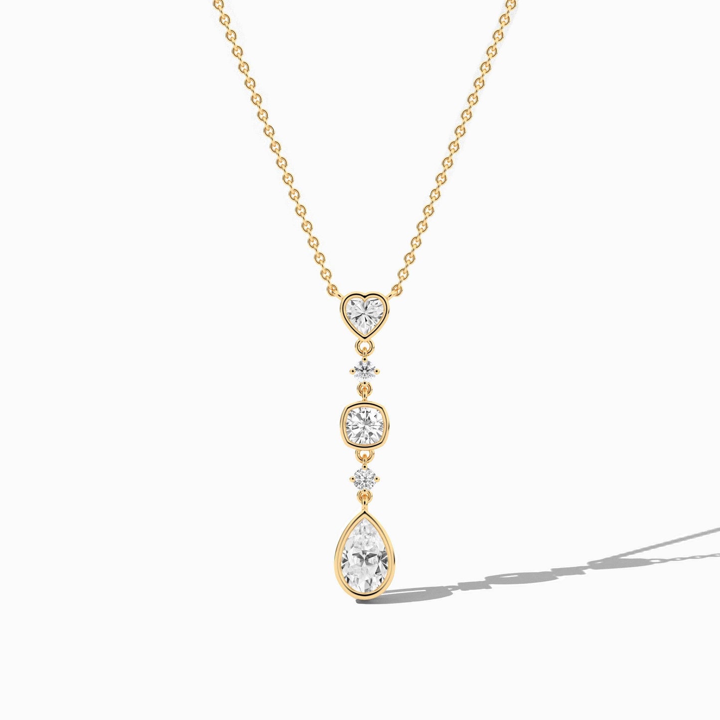 Gold-plated necklace with a teardrop-shaped pendant