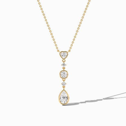 Gold-plated necklace with a teardrop-shaped pendant