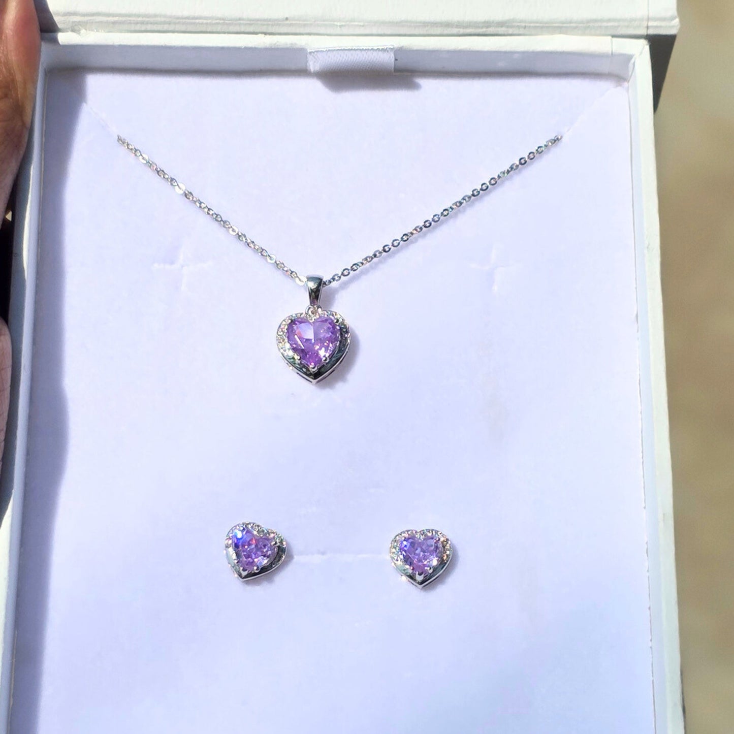 Purple diamond pendant necklace