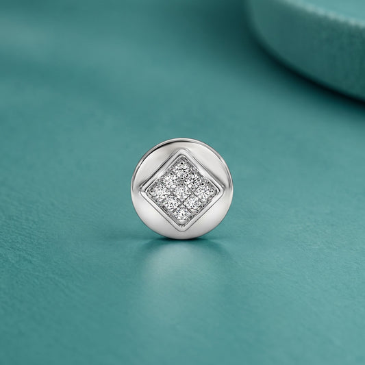Moissanite stud earring