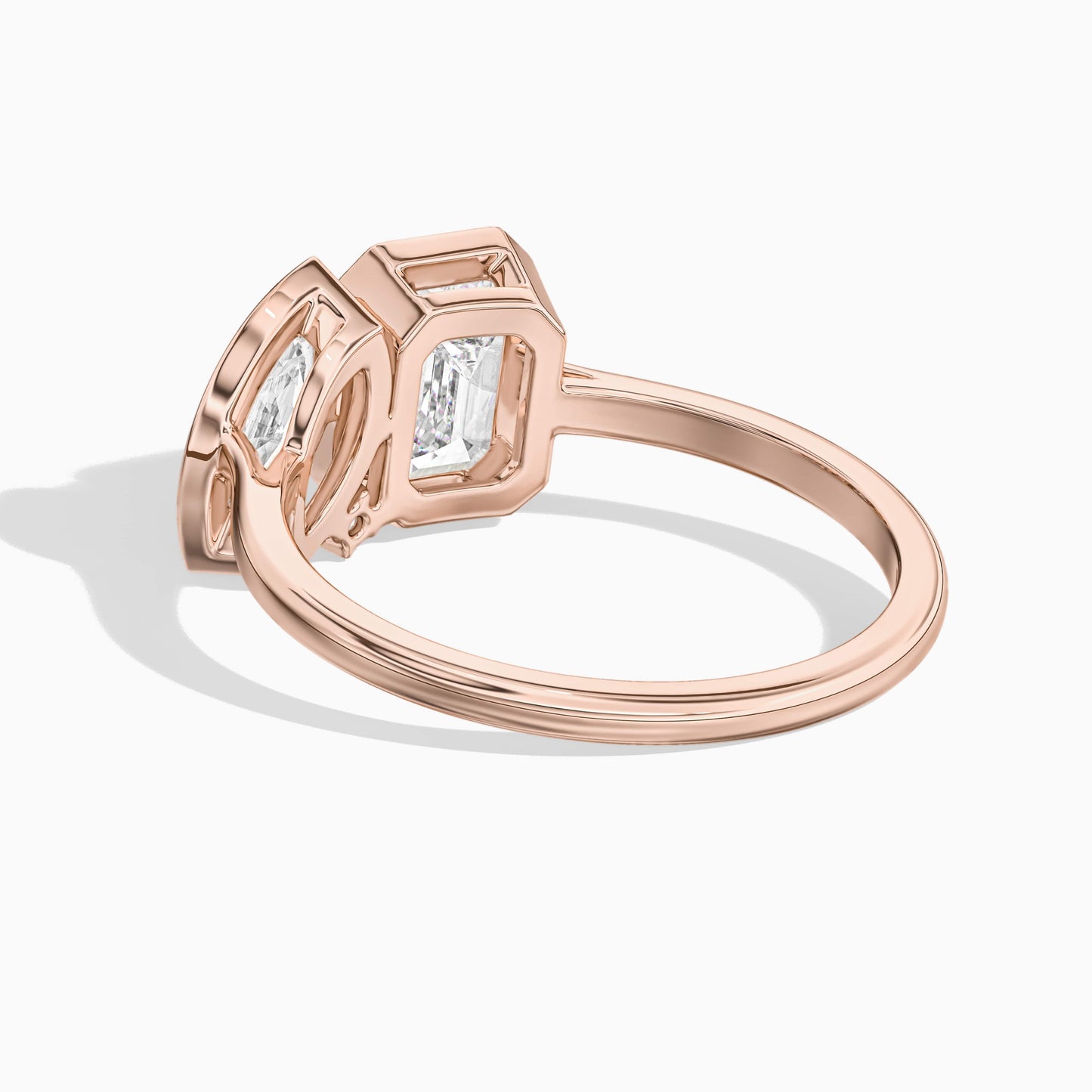diuamond ring with marquise bezel diamond