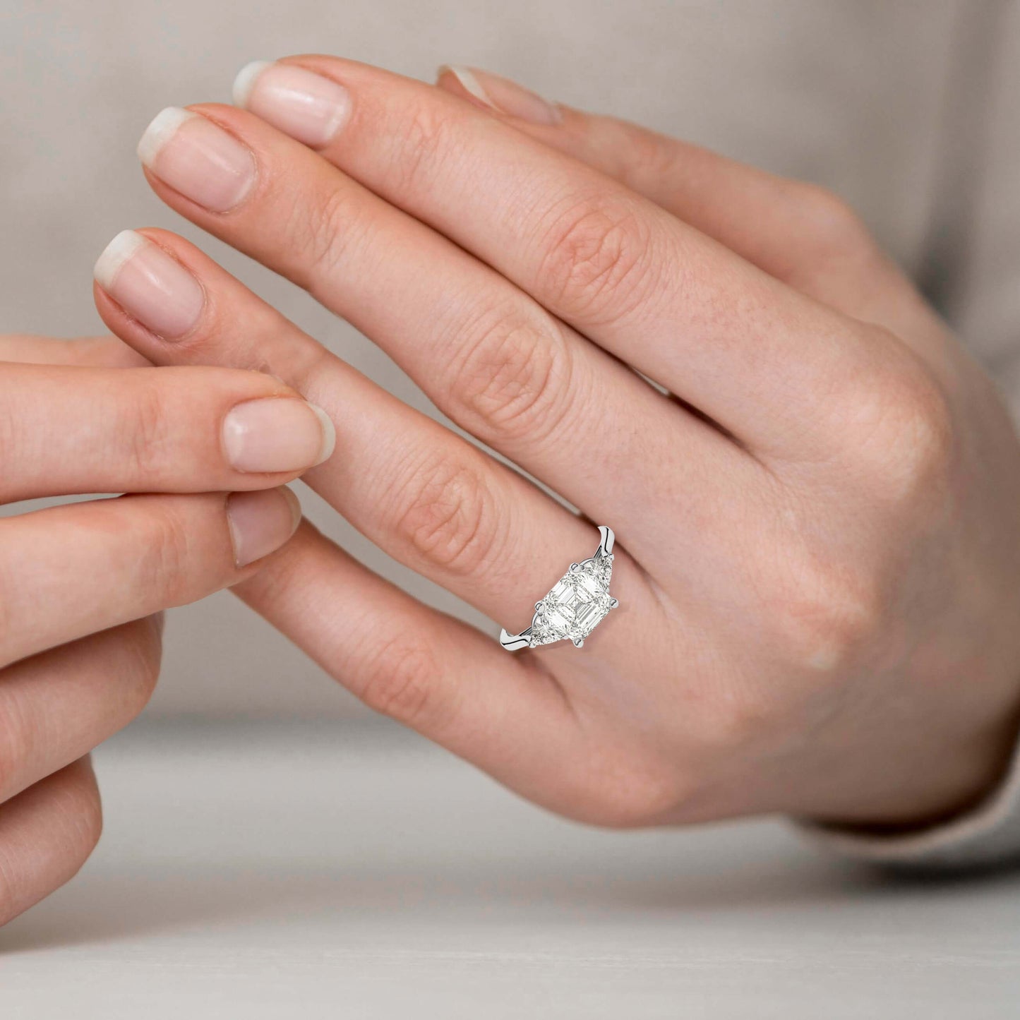 925 silver ring with diamond​