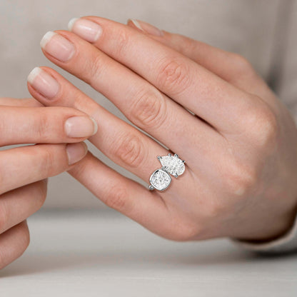 Two diamond toi et moi ring