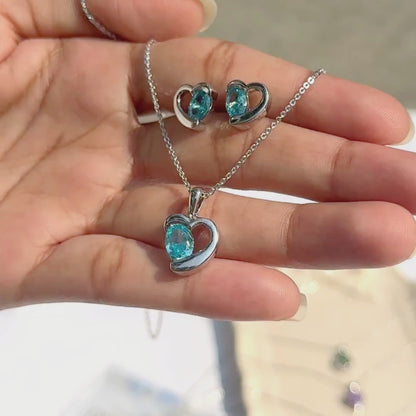 heart shaped diamond pendant​