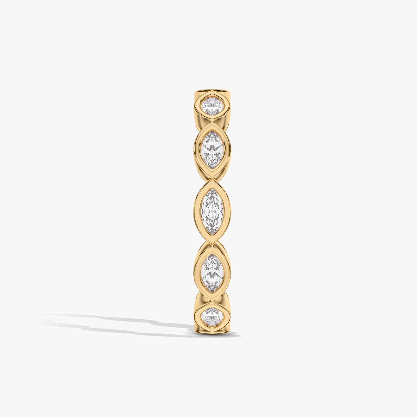 Gold earring with marquise-shaped diamonds 