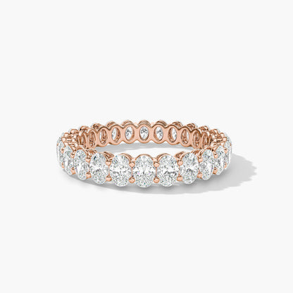 Oval diamond band